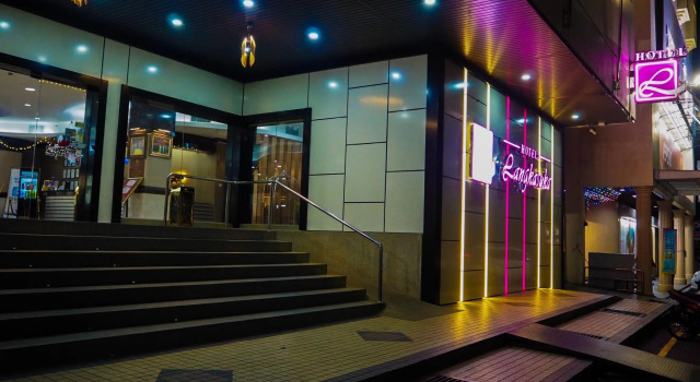 Люкс Langkasuka Express
