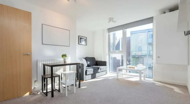 Апартаменты Bright & Airy 1 Bedroom Apartment in Trendy Peckham