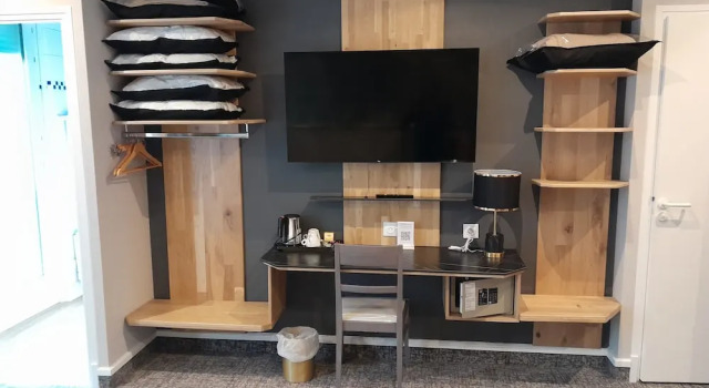 Номер Standard Brit Hotel Le Royal - Troyes