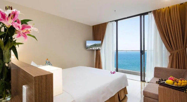 Двухместный номер Standard с балконом и с видом на море King Town Grand Hotel & Wedding Center