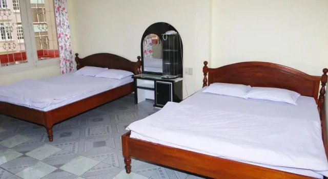 Phong Luu Hotel