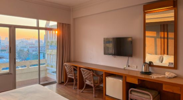 Номер Deluxe Golden Beach Hotel Pattaya