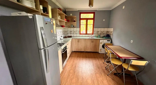 Villa la familia, Book Villa Makhinjauri 