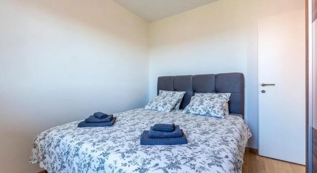 Stunning Apartment in Solin With Wifi and 2 Bedrooms, Rezerwuj Apartament Solin Split Region