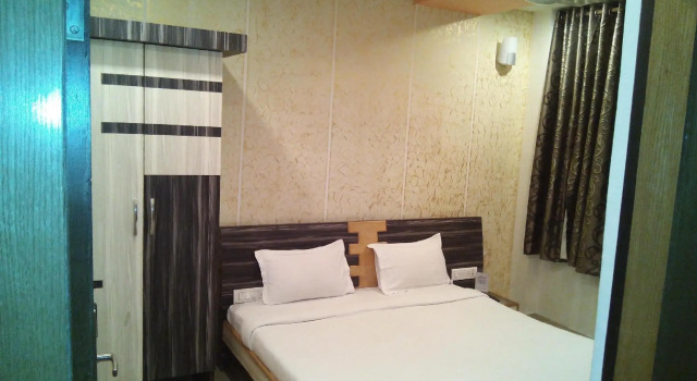 AJMER TERRACES Hotel, Забронировать Отель Отели штата Раджастхана с парковкой, Парковка