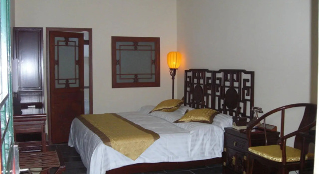 Soluxe Sunshine Courtyard Hotel, Забронировать Отель Отели Пекина 3 звезды, рядом с Барная Улица в районе озера Хоухай, 3*