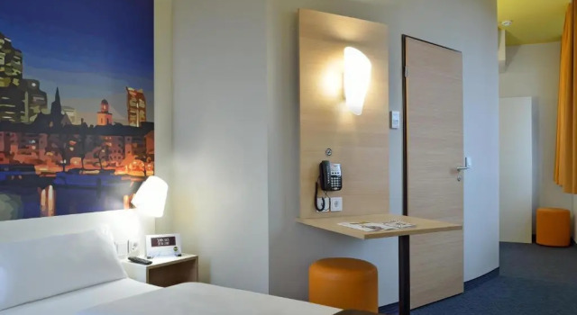 Семейный номер Standard B&B HOTEL Frankfurt-Hbf