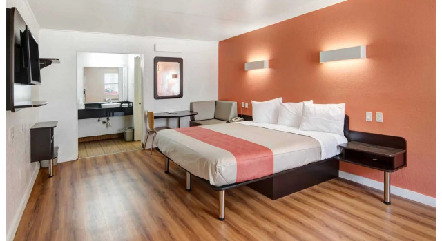 Motel 6-Dallas, TX - Forest Lane, Забронировать Мотель Фармерс-Бранч Dallas - Fort Worth Metropolitan Area