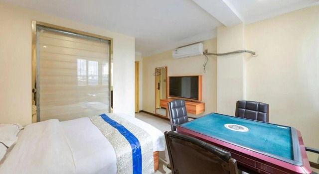 Wuhan Fushun Hotel