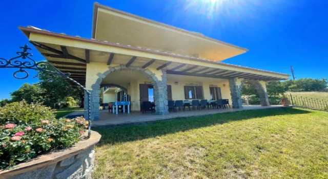 Lake View Luxury Villa and Pool, Buchen Sie Villa Villen in Bolsenasee, Villa
