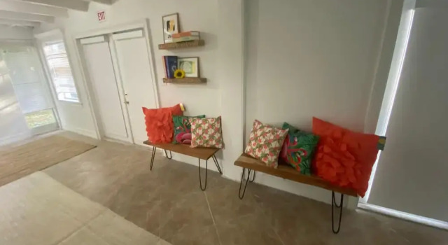 Коттедж Biscayne Park 3BD 2BA -spacious