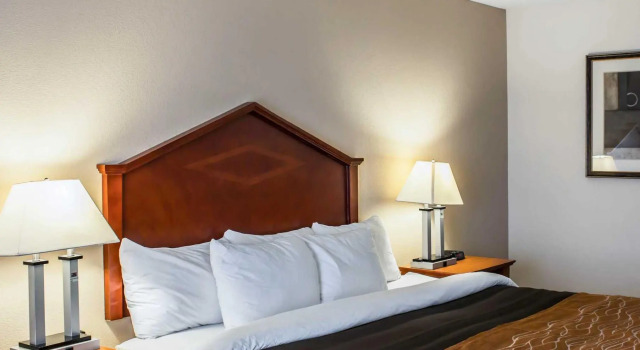 Номер Standard Comfort Inn Smithfield near I-95