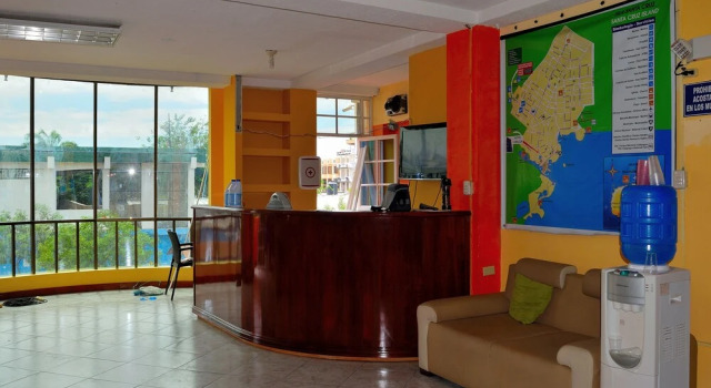Hotel Carliza, Boek Hotel Puerto Ayora 