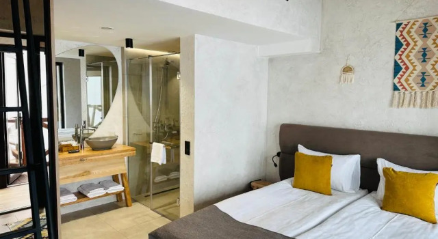 Семейный номер Standard с видом на горы Chalet CrepDeChine Hotel
