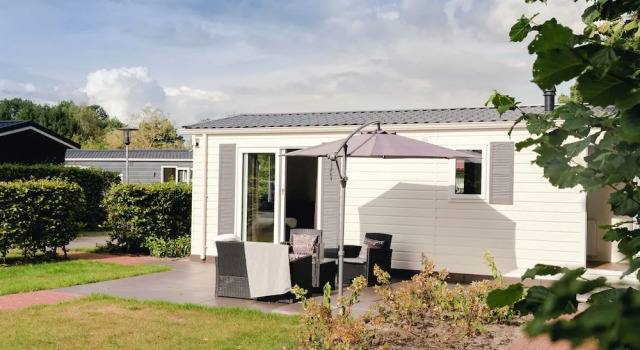 Comfortable Chalet on the Edge of the Forest, Réserver Chalet Cottages à Twente, Cottage