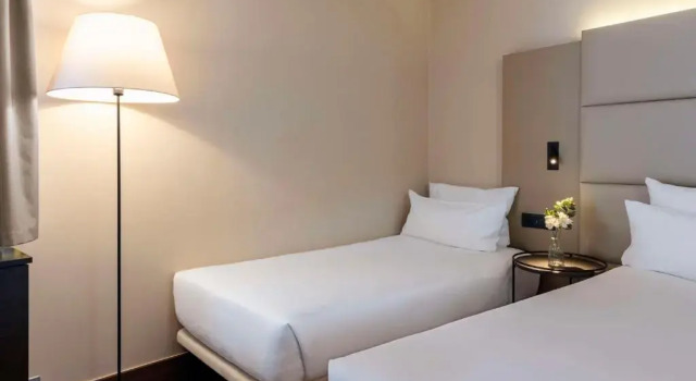 Двухместный номер Standard NH Geneva Airport Hotel