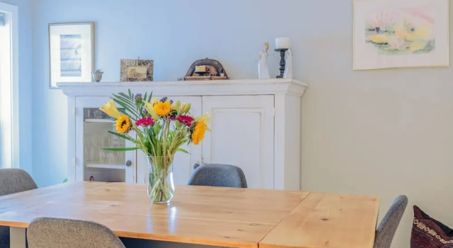 Beautiful, Modern & Spacious 2 Bedroom House, Varaa Hotelli Toronto 