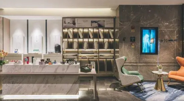 Atour Hotel (Chongqing Nanbin Road Huangguan International River view), Varaa Hotelli Hotellit Chongqing Area uima-altaalla, Uima-allas