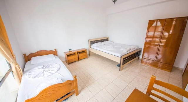 Blue Saranda Hotel