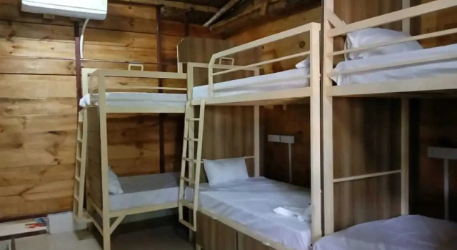 Кровать в общем номере с видом на горы Jeet hostel and Stay Rooms