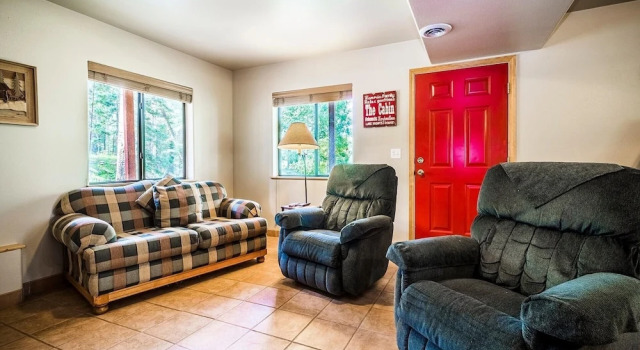 Sleepy Bear House 4 Bedrooms 3 Bathrooms Home