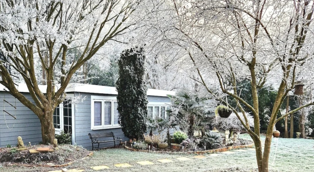1 Bed Cottage-museum View-garden-free Parking, Book Vacation Home Weybridge Surrey
