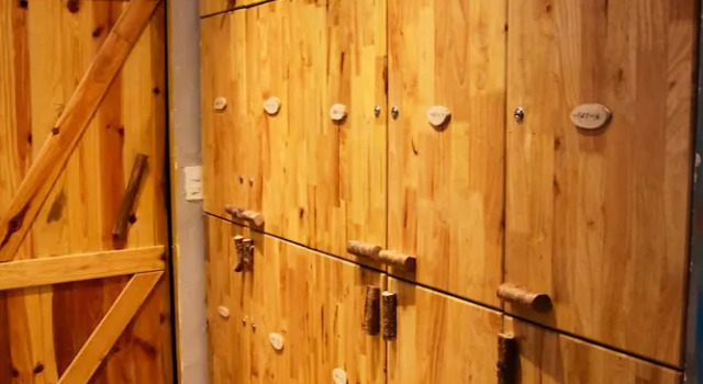 Кровать в общем номере (женский номер) с видом на город Gaia Hostel