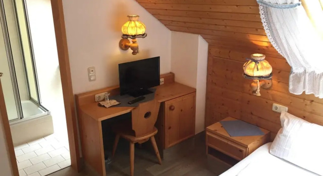 Hotel Alte Rose Gasthaus, Book Hotel Ebelsbach Lower Franconia