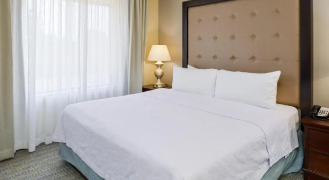 Номер Standard Homewood Suites by Hilton Fresno