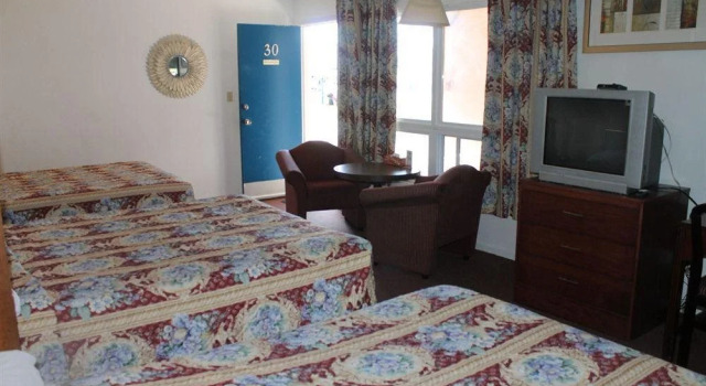 Advantage Inn, Buchen Sie Hotel Hotels in New York State mit Pool, Schwimmbad