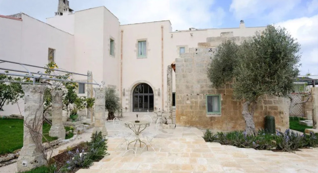 Palazzo Siena - Home & More, Забронировать Отель Минервино-ди-Лечче Саленто