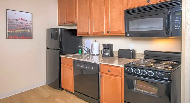 Полулюкс TownePlace Suites by Marriott Clinton at Joint Base Andrews