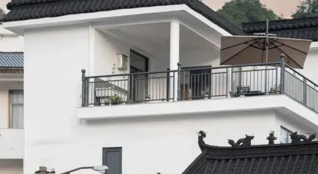 Wuyuan Qianmo Homestay, Prenota Hotel Shangrao Jiangxi