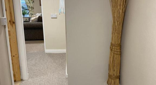 Cosy Annexe Sleeps 4, Book Feriehus Menai Bridge Anglesey