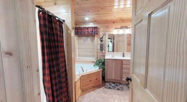 Laurel Valley Way Cabin 1849 - 2 Br cabin by RedAwning