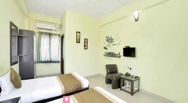 OYO 5564 Hitech Suites