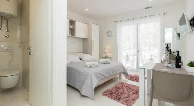Студия Apartments D&A