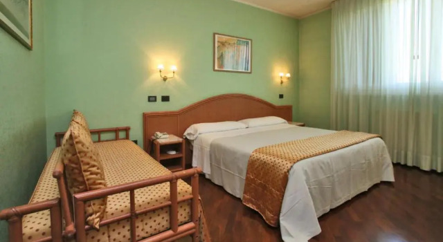 Трёхместный номер Standard Hotel Le Ville