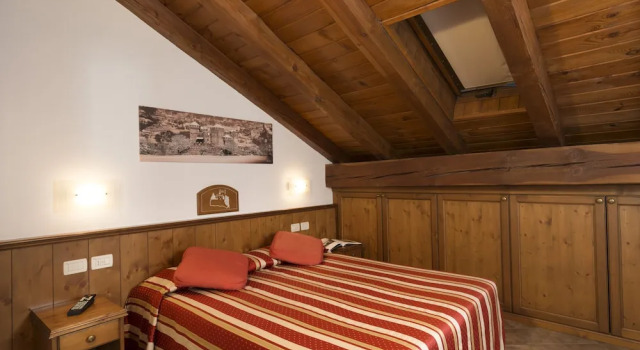 Четырёхместный номер Standard с балконом Hotel Residence Chateau
