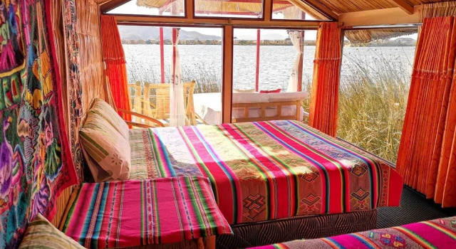 Uros Qhota Uta Lodge