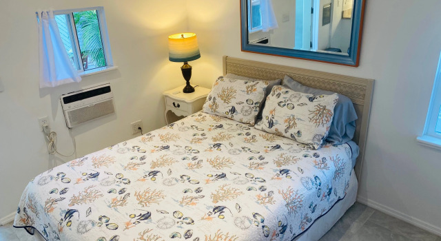 Treasure Island Beach Retreat 2S Sleeps Up To 2, Забронировать Апартаменты/квартира Апартаменты Треже-Айленд, рядом с St. Petersburg Municipal Beach, Апартаменты/квартира