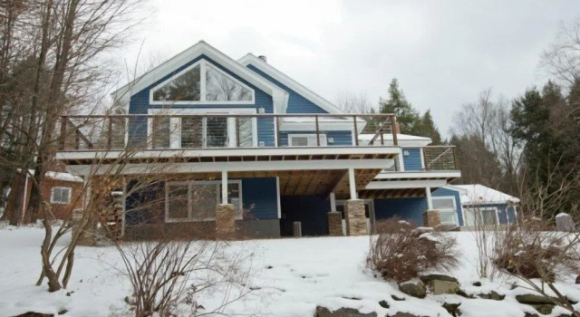 Mid_modern 4 BR, Забронировать Отель Отели Стоу с парковкой, рядом с Stowe Historical Society Museum, Парковка