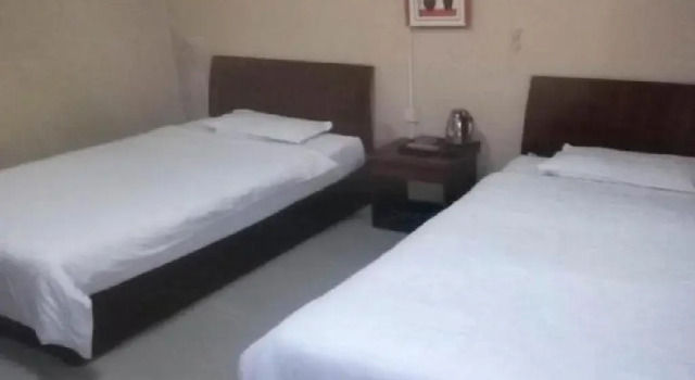 Yingya Inn, Prenota Hotel Hotel a Weinan con parcheggio, Parcheggio