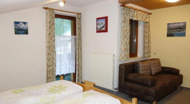 Ferienhaus Inge, Prenota Hotel Hotel a Tirolo con parcheggio, Parcheggio
