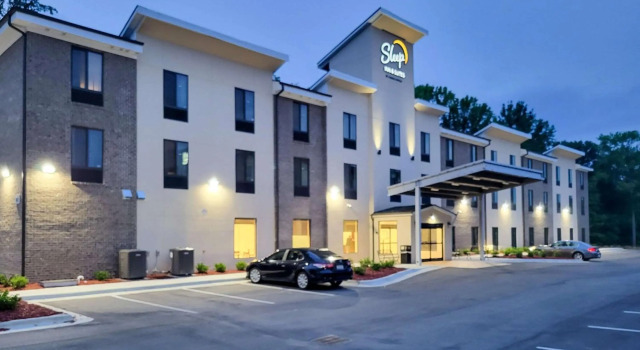 Sleep Inn Greensboro - Coliseum Area, Забронировать Отель Гринсборо Северная Каролина, рядом с Торговый центр Four Seasons