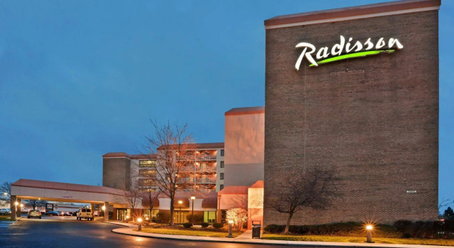 Hotel RL Cleveland Airport West, Prenota Hotel Hotel a Ohio con piscina, Piscina