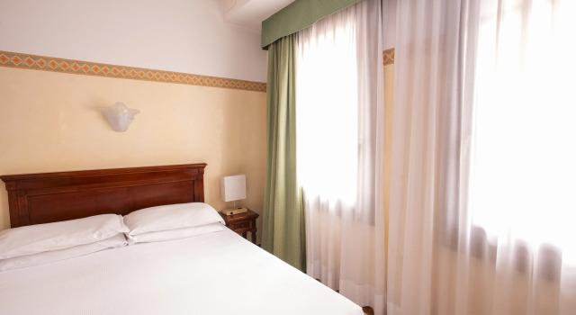 Russo Palace Hotel