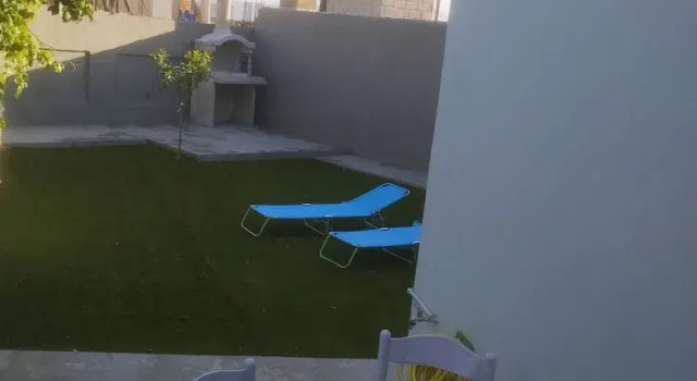 Коттедж Mela s Home Agioi Deka