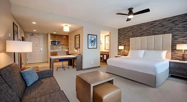 Номер Standard с красивым видом из окна Homewood Suites by Hilton Providence Downtown