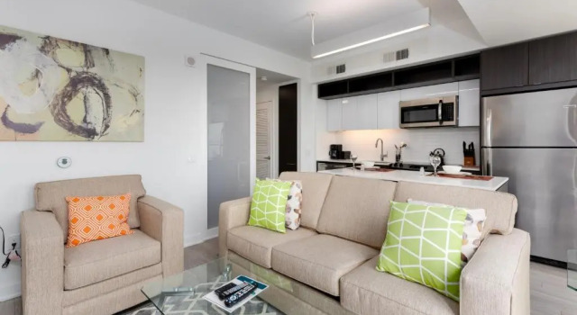Апартаменты Bluebird Suites at Reston Town Center